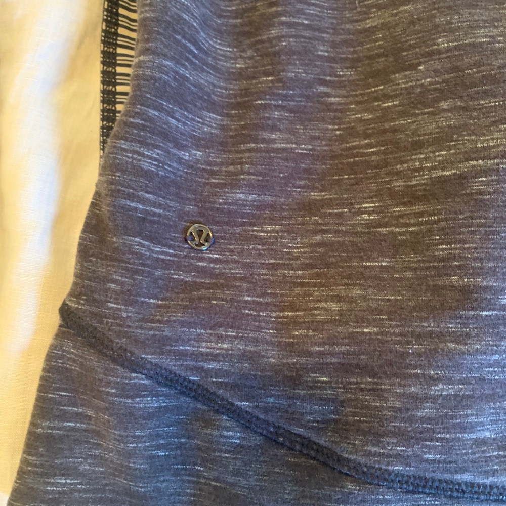 Lululemon exhalation pullover - Picture 4 of 6